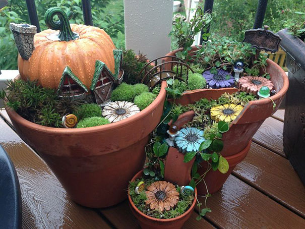 Broken Pots Turned Into Brilliant DIY Fairy Gardens
