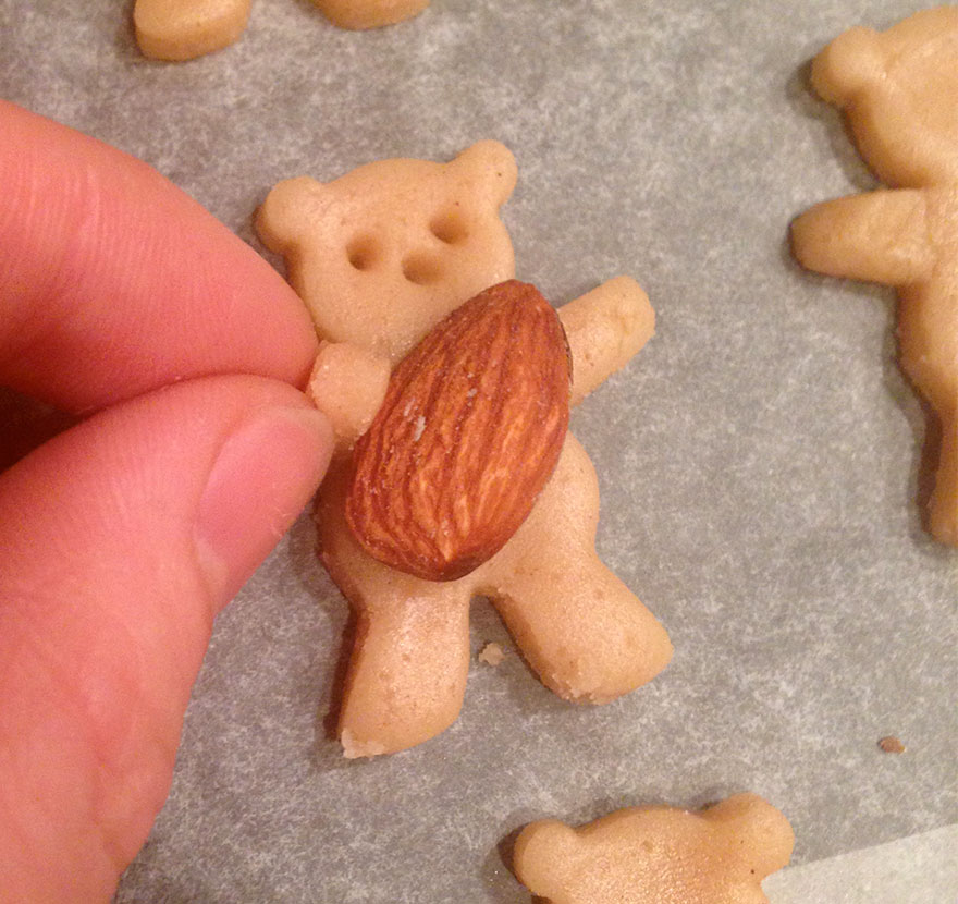 These Nut-Hugging Bear Cookies Are Almost Too Cute To Eat