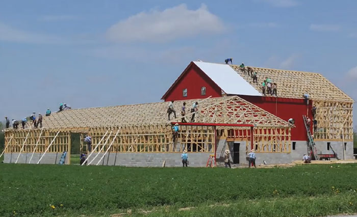 Mesmerizing Timelapse Shows How The Amish Build A Barn In Less Than 10 Hours
