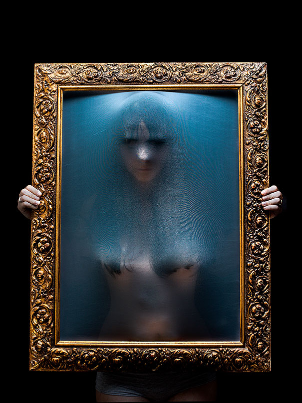 Photographic Portraits Behind The Canvas By Luca Pierro