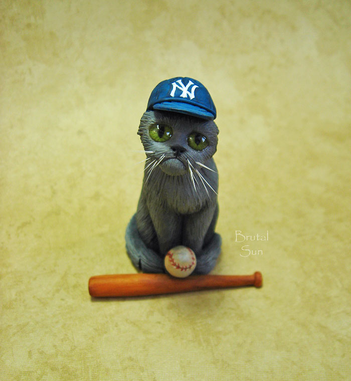 Miniature Cat Figurines Sculpted From Polymer Clay