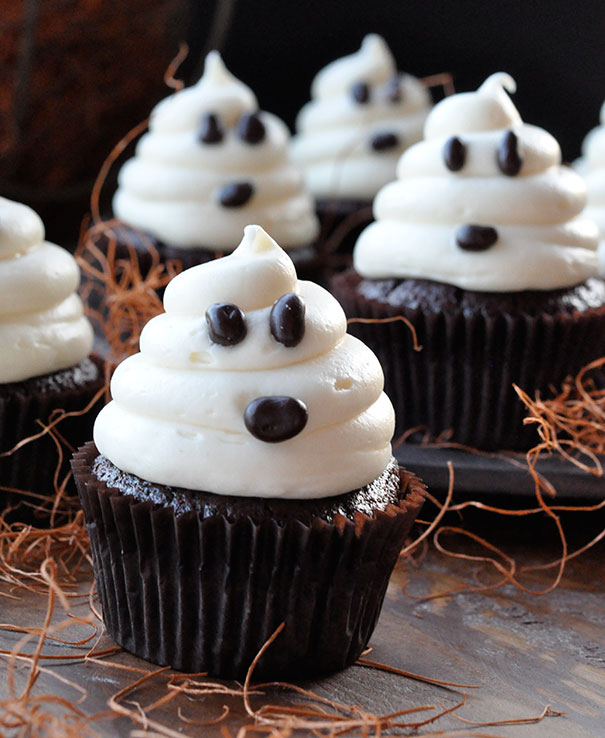 Halloween Ghosts Cupcakes