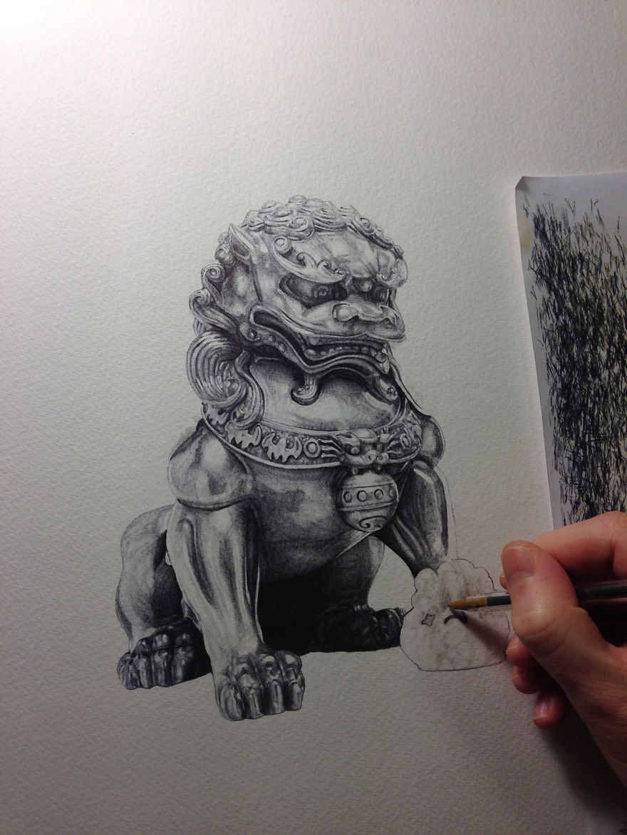 Photorealistic Pictures Drawn With A Ballpoint Pen