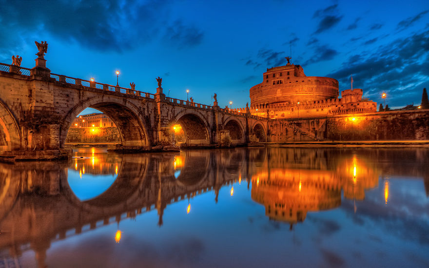 Ponte Sant'angelo, Rome Italy