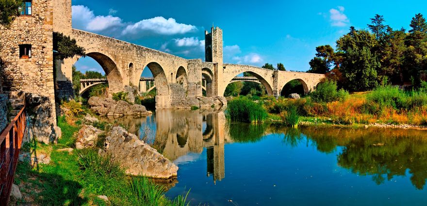 Old Bridge Over Fluvià's River, Besalú, Spain