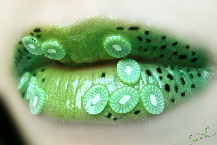Beautifully Creepy Halloween Lip Makeup Ideas By Eva Pernas