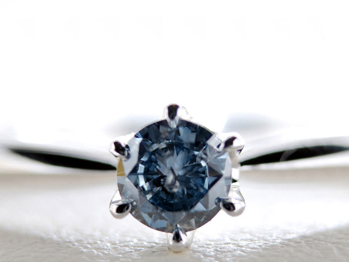 Ashes To Diamonds: Swiss Company Turns People's Cremated Remains Into Diamonds