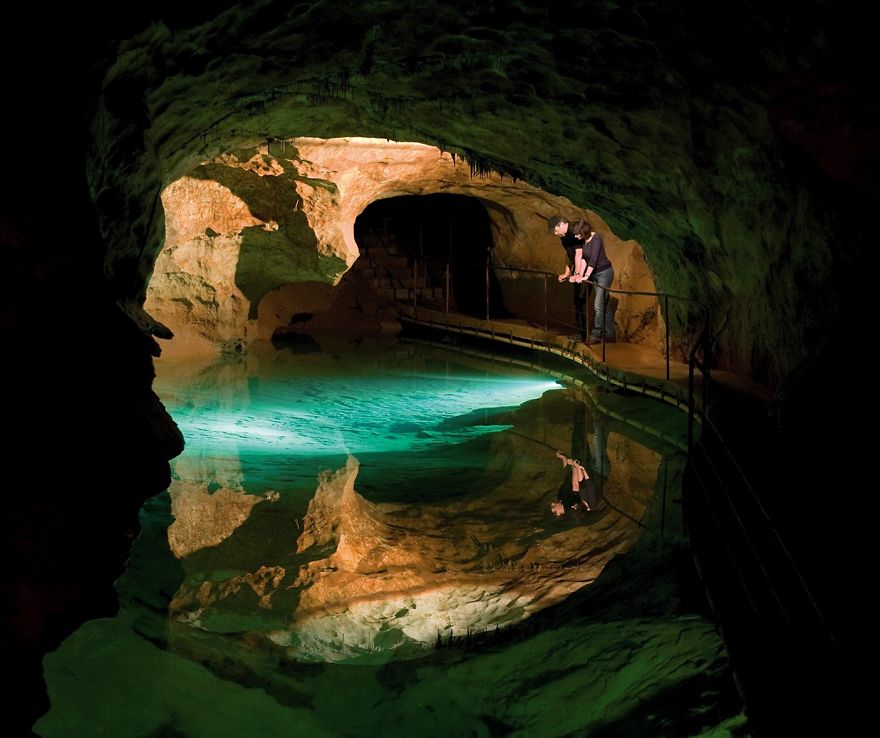 Jenolan Caves: New South Wales, Australia