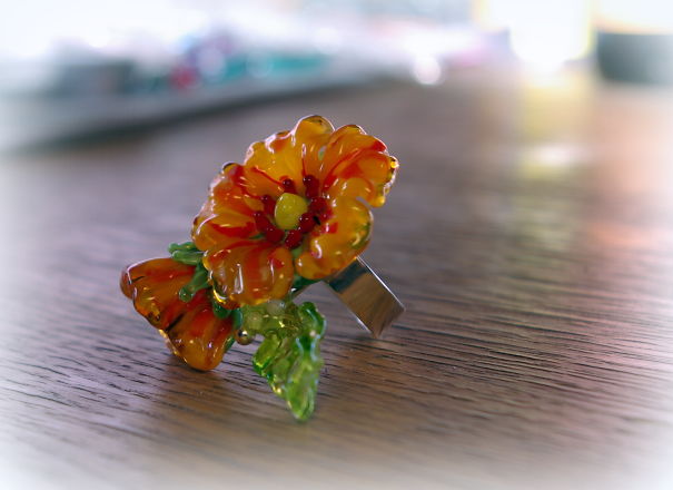 Flower Ring By Dew Lampwork