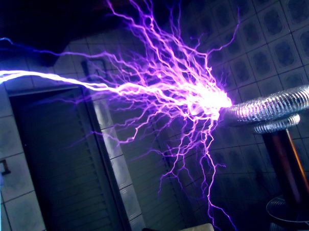 Truly Electric Music Made With Tesla Coils