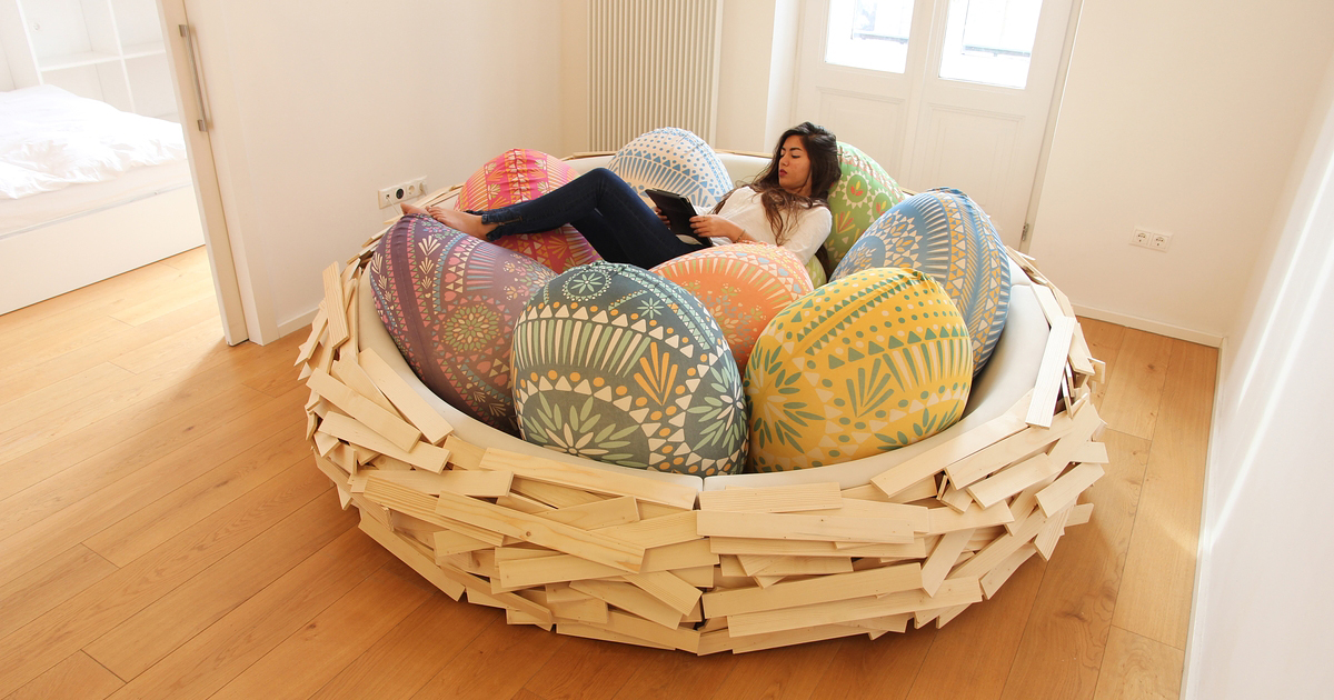 Giant Birdnest: Wooden Bed Filled With Soft Egg-Shaped 