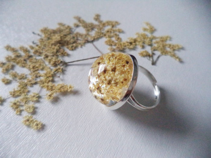 Dried Flowers Ring