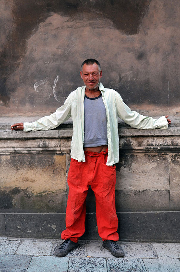 Meet 55-Year-Old Slavik, The Most Fashionable Homeless Man In Ukraine