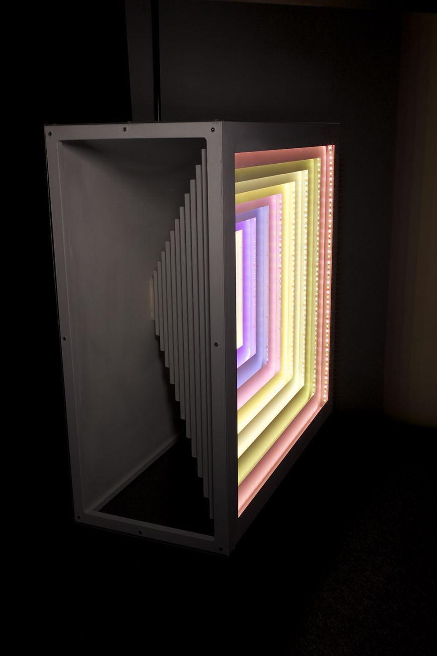 Light Installation "a Morphing Frank Stella" By Betty Rieckmann