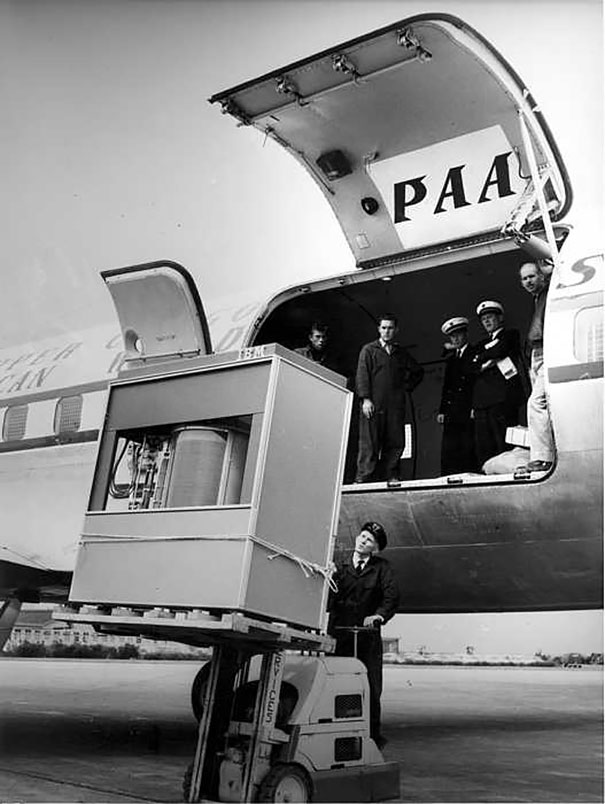 The First 5 Mbyte Hard Disk Loaded To A Panam Plane, 1956