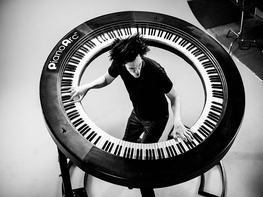 Lady Gaga's Lead Keyboardist Invents 360° Keyboard With 294 Keys