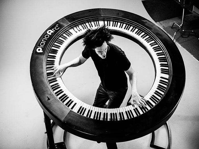 Lady Gaga’s Lead Keyboardist Invents 360° Keyboard With 294 Keys