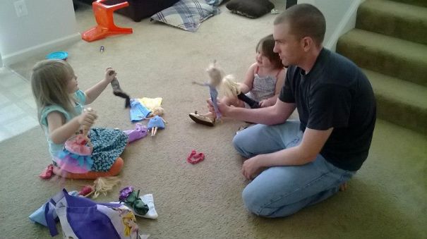 The Best Dads Play Barbies :)