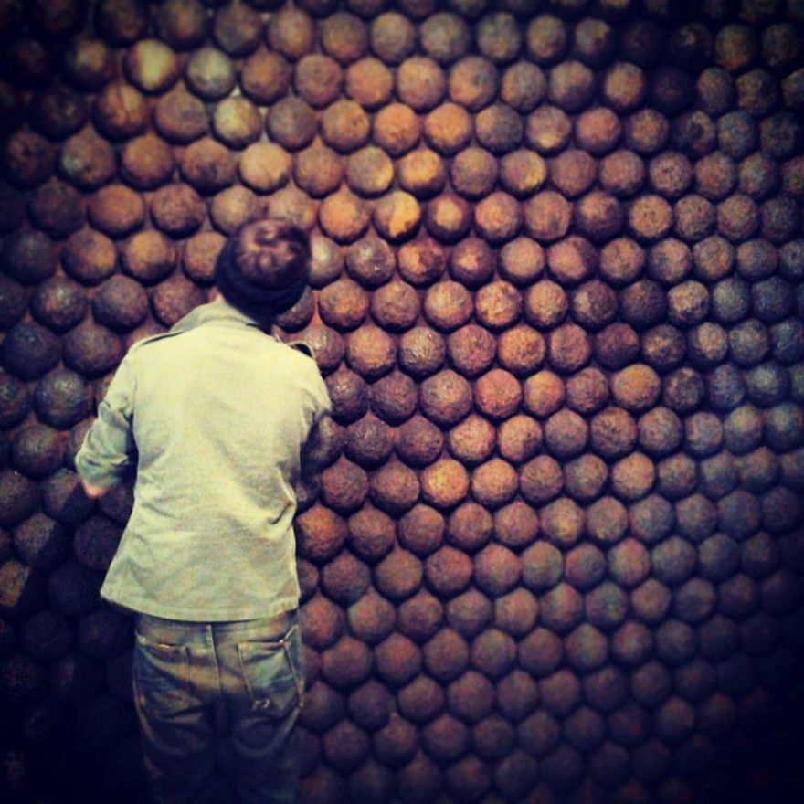 I Made A Wall Of 729 Rusty Cannonballs