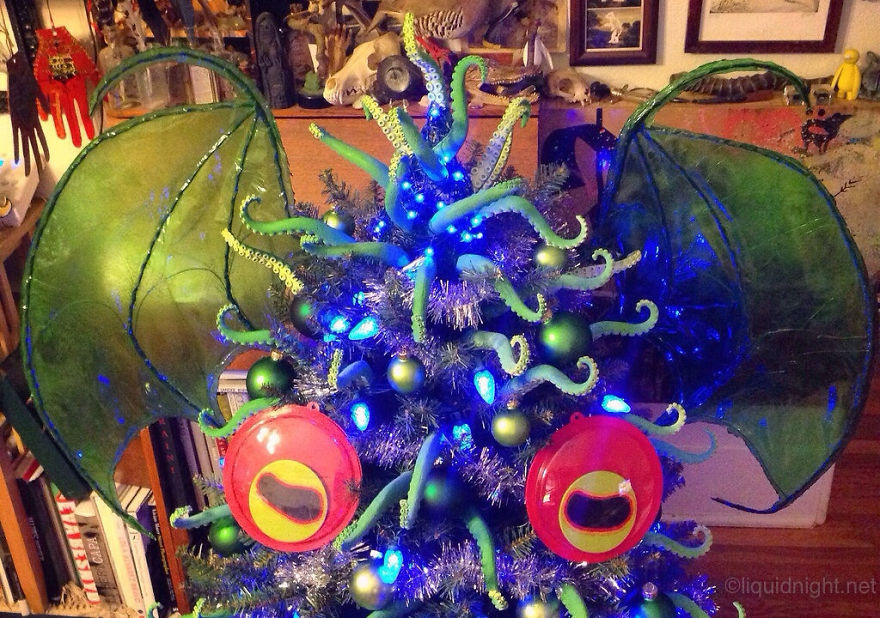 I Made A Tentacular-Covered Tree-Topper, Wings And Eyes For My Cthulhumas Tree