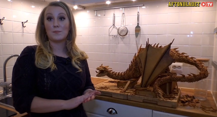 Swedish Artist Bakes Dragon The Smaug From ‘The Hobbit’ Out Of Gingerbread