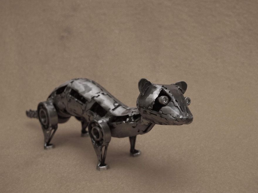 I Recycle Old Motorbike Parts Into Steampunk Animal Sculptures