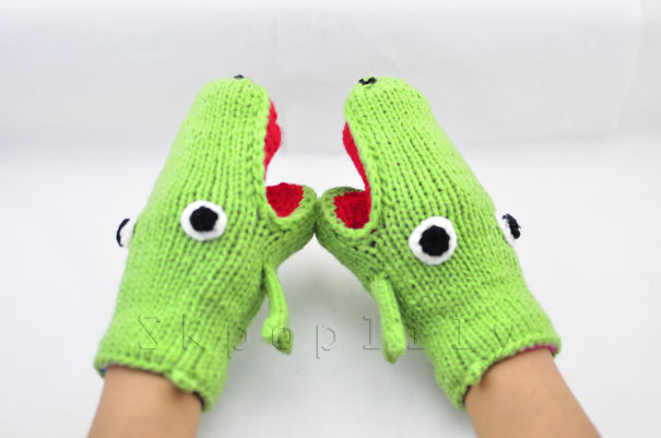 Frog Mittens