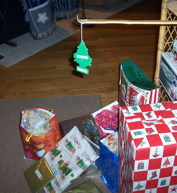 The "I'm Broke Or I'm Lazy" Christmas Tree