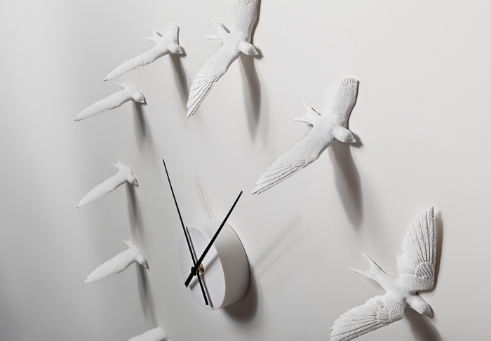 Flying Sparrow Clock