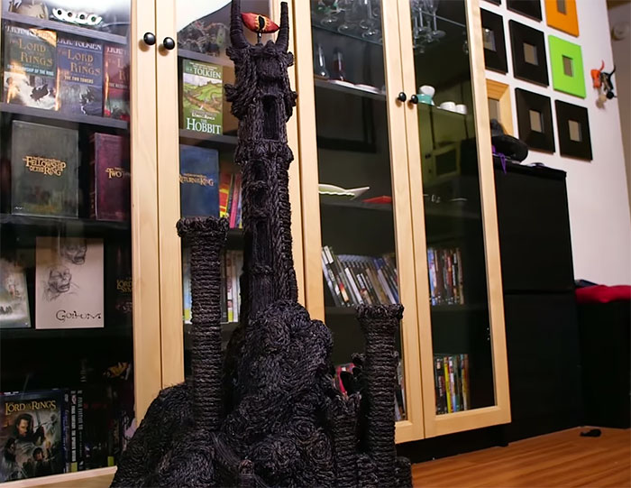 Lord Of The Rings Litter Box And Sauron Scratching Post For Cats