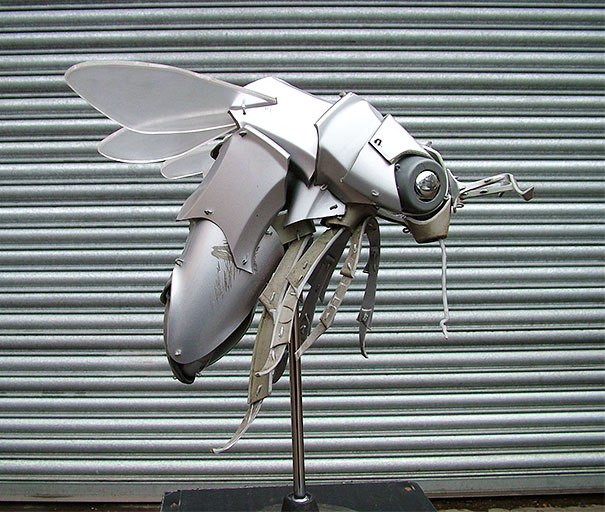 hubcaps-recycling-art-upcycling-ptolemy-elrington-13
