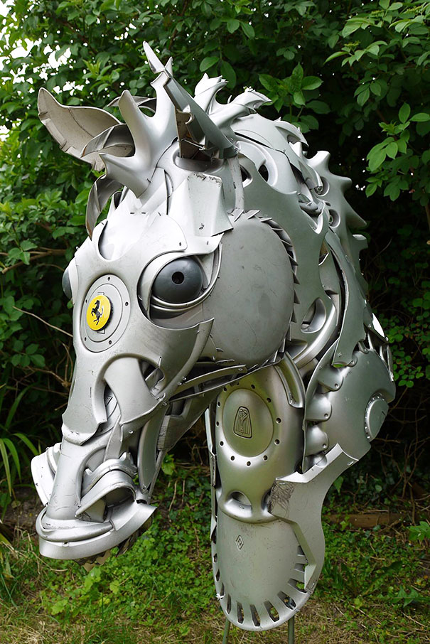 hubcaps-recycling-art-upcycling-ptolemy-elrington-26