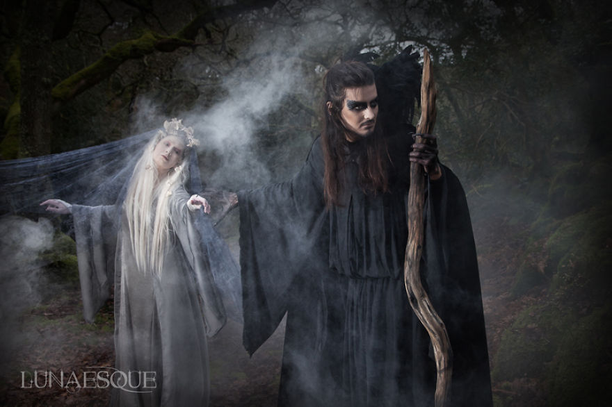 Samhain-Themed Photoshoot To Commemorate The Feast Of The Dead