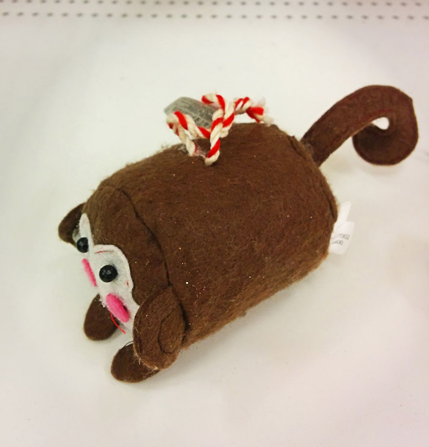 15 Disturbing Christmas Ornaments This Year