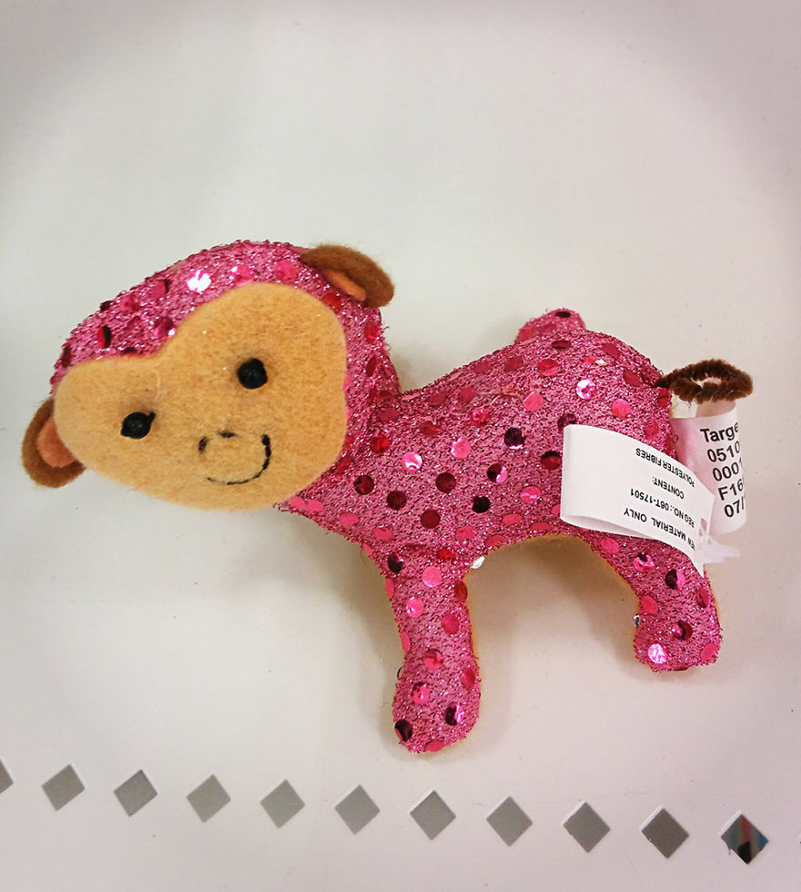 15 Disturbing Christmas Ornaments This Year