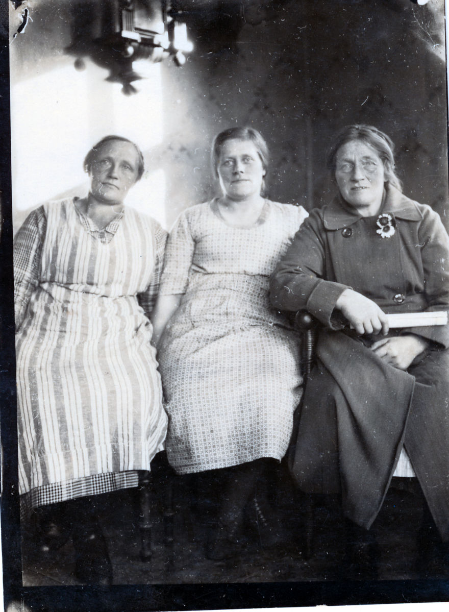 Icelandic Womens In The Country (1930-1940)