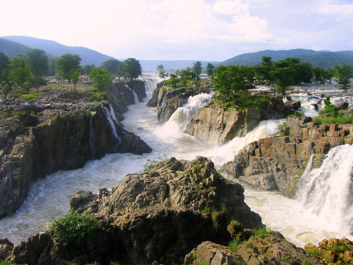 Hoggenakal Falls, Dharmapuri