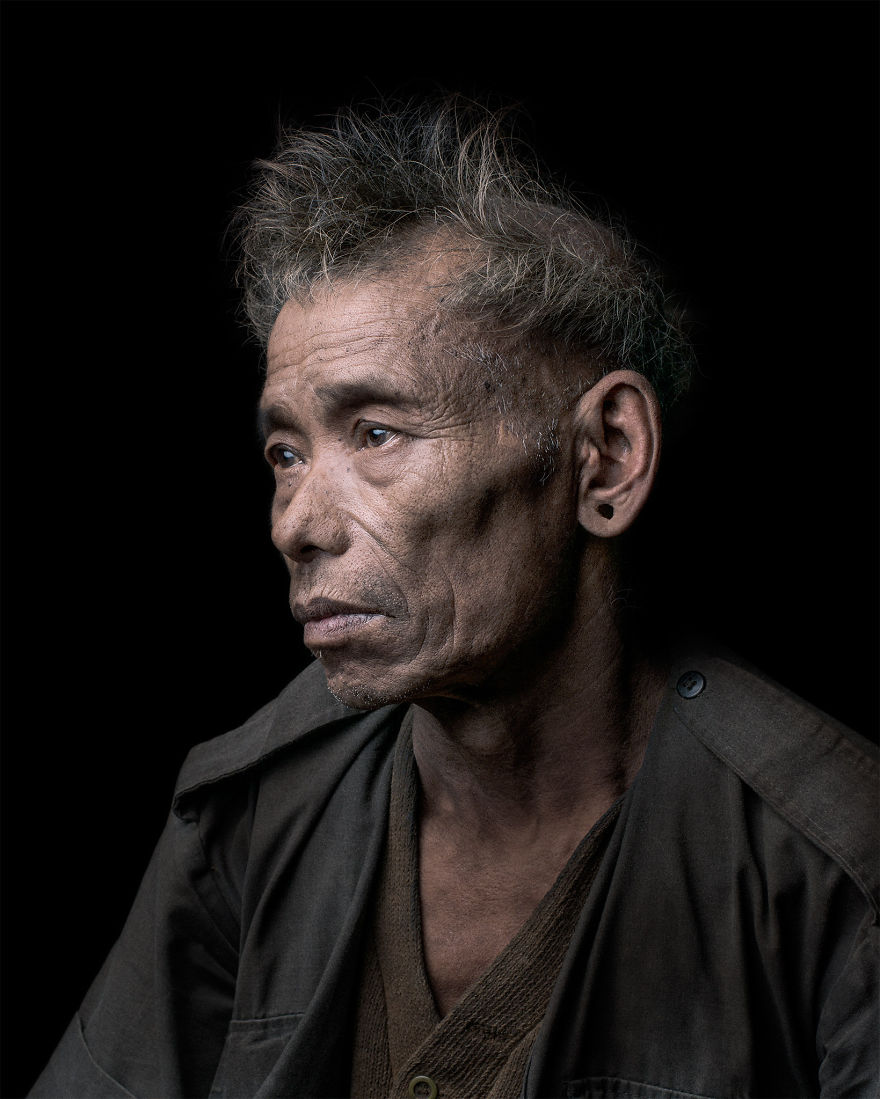 Two Bulgarian Photographers Create Breathtaking Portraits Of The Last Headhunters Two Bulgarian Photographers Create Breathtaking Portraits Of The Last Headhunters