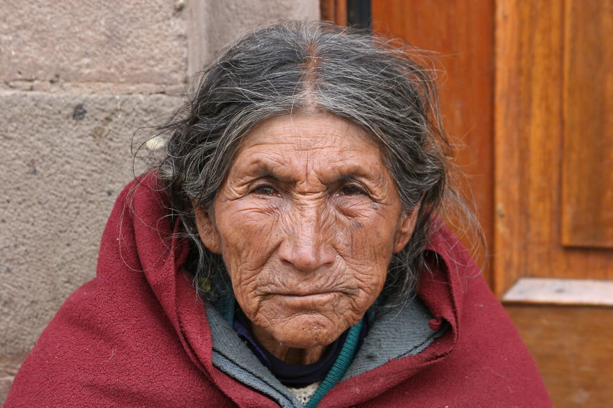 Peruvian Woman, Cuzco, Peru (by Gina Mako)
