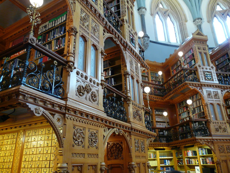 Canadian Library Of Parliament, Ottawa On