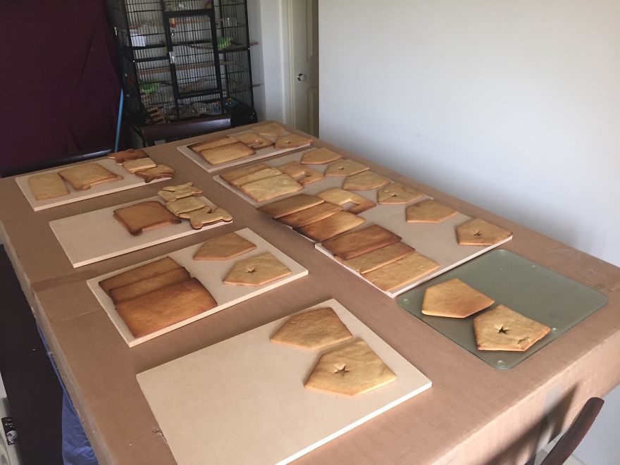 Gingerbread Houses (x7) And Gingerbread Sleighs (x2) For 2014!