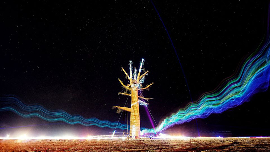 my-surreal-photographs-from-burning-man-2012-Art-Car-Trails2