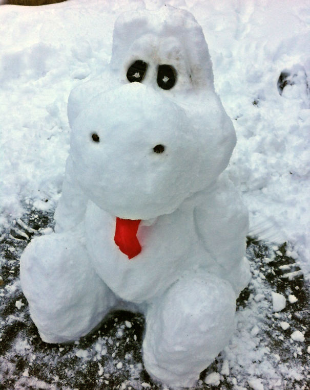 Yoshi Snow Sculpture