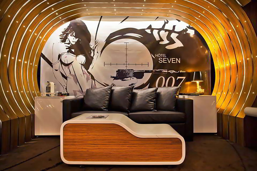James Bond 007 Suite Hotel, Paris
