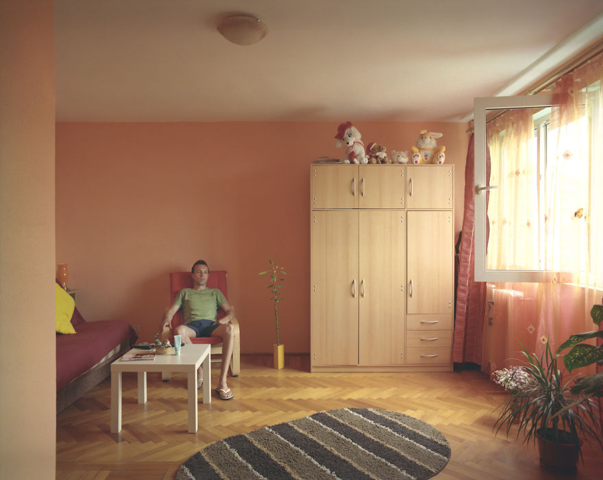10 Identical Apartments, 10 Different Lives, Documented By Romanian Artist