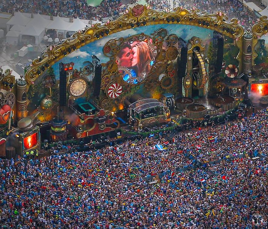 Tomorrowland Edm Festival In Belgium !