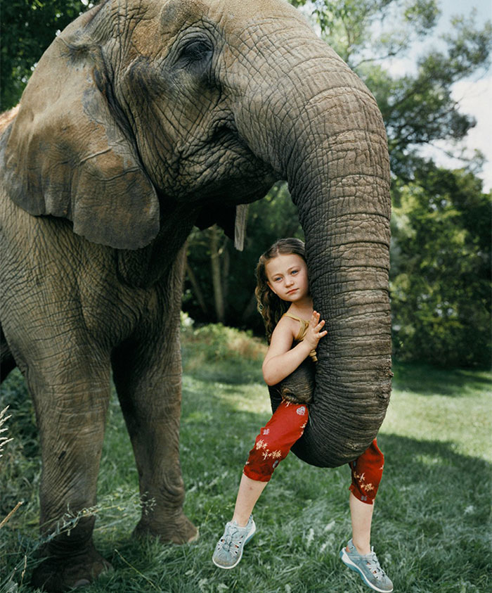 Amelia And The Animals: Photographer Mom Captures Daughter’s Love For Animals