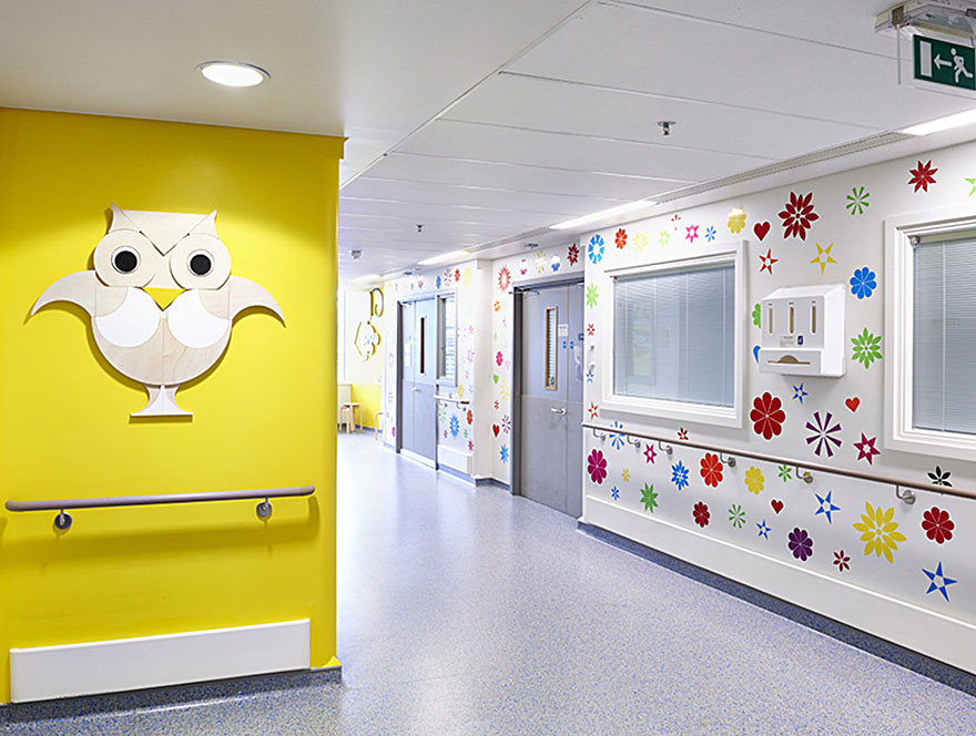 artists-mural-design-royal-london-children-hospital-vital-arts-12