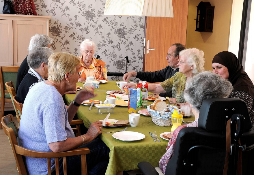 Amazing Village Just For People With Dementia Lets Them Live Normally And Safely