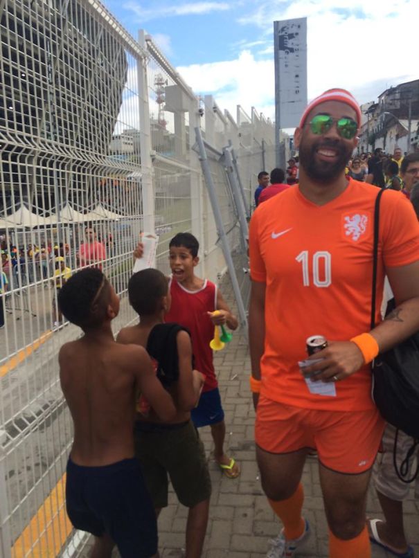This Man Gave His Two Extra Tickets To The Spain-Holland Game To This Boy Instead Of Selling Them